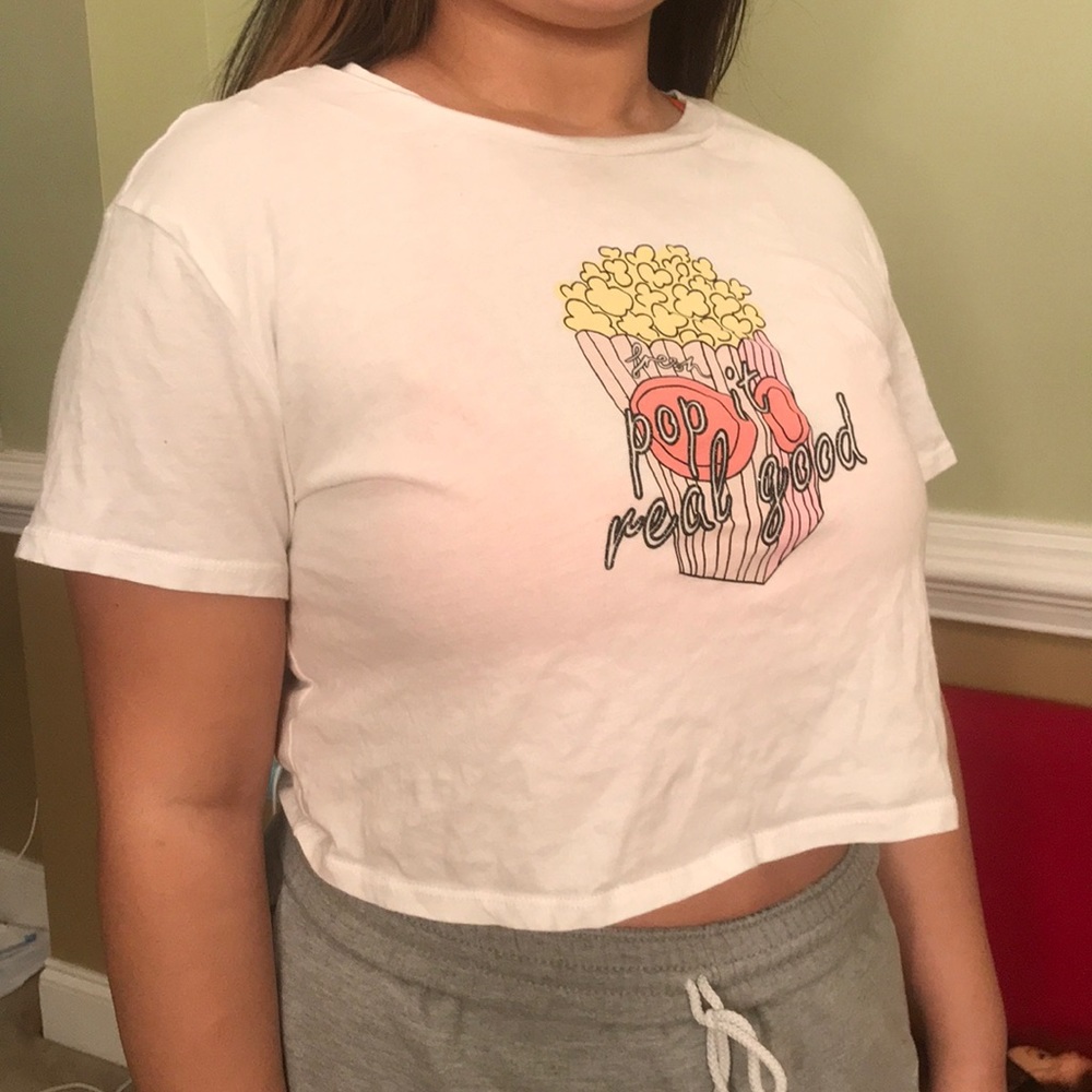 H & M T-shirt with popcorn logo